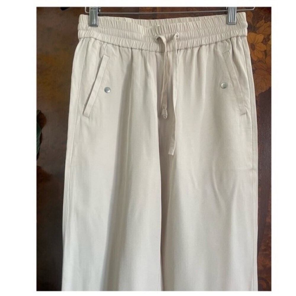 Wilfred Free Pull On Old Money Silky Preppy Pants‎ Color Cream Beige Size XS - Picture 9 of 12